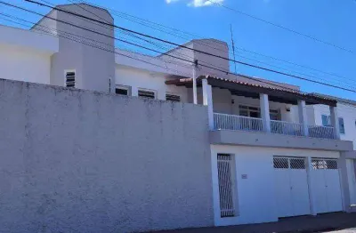 Casa com 3 dormitórios à venda, 259 m² por r$ 720.000,00 - vila romão - salto/sp