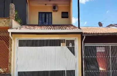 Casa com 3 quartos à venda na rua das bromélias, 241, residencial porto seguro, salto, 182 m2 por r$ 560.000