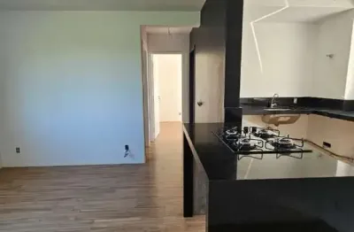 Apartamento à venda em salto-sp, jardim santa lúcia: 2 quartos, sala, banheiro, 2 vagas de garagem, 45m².