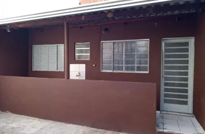 Casa disponível para locação no bairrro são pedro e são paulo