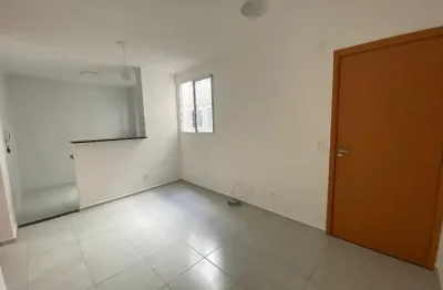 Apartamento de 2 quartos reformado, box no banheiro e preço de oportunidade