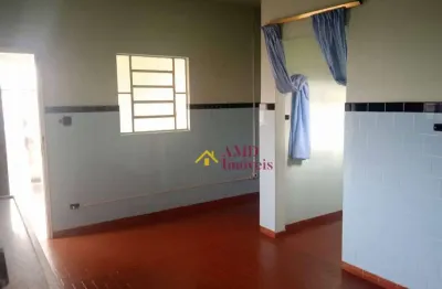 Casa à venda no bairro algodoal com 3 dormitórios, quintal grande.