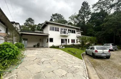 Casa de condomínio em ubatuba, estuda troca com apartamento em são paulo