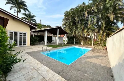 Casa com 4 quartos à venda no horto, ubatuba , 230 m2 por r$ 2.250.000