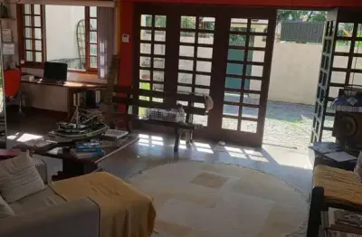 Casa com 5 quartos à venda no Silop, Ubatuba 