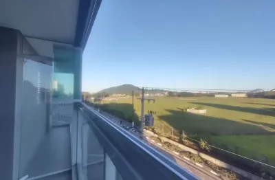 Excelente apto a venda de 3 dormitórios no centro de ubatuba com vista para o aeroporto.