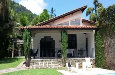 Casa com 5 quartos à venda no Pereque-Mirim, Ubatuba 