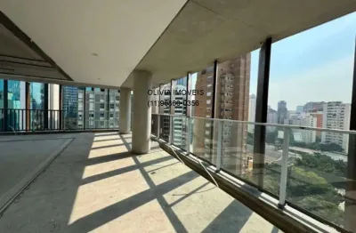 Apartamento de alto padrão com 209m² com 3 suítes, varanda ampla com vista, 3 vagas e depósito privativo, no itaim.