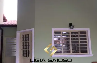 Casa assobradada a venda jardim portugal 3 dormitórios