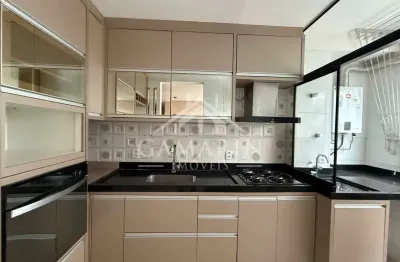Apartamento de 50m², 2 dormitórios, 1 suíte, marcenaria em todos os cômodos, vaga de garagem.