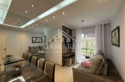 Apartamento de 55m², 2 dormitórios, porteira fechada, sacada, vaga de garagem.