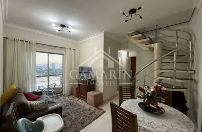 Cobertura de 3 dormitorios, 2 suite, varanda, piscina, vaga de garagem.