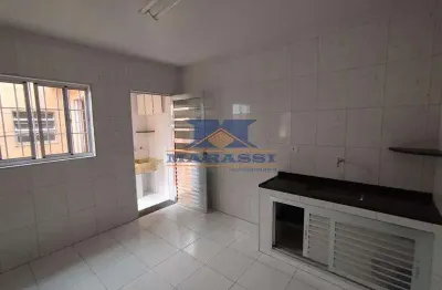 Casa com 2 quartos para alugar na Rua José Antônio Fontes, Vila Tolstoi, São Paulo