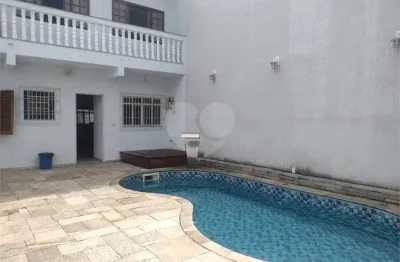 Sobrado à venda com piscina, edícula e área gourmet – ideal para famílias grandes!