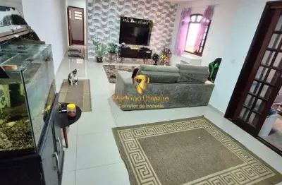 Linda casa no jardim das indústrias com área gourmet com churrasqueira