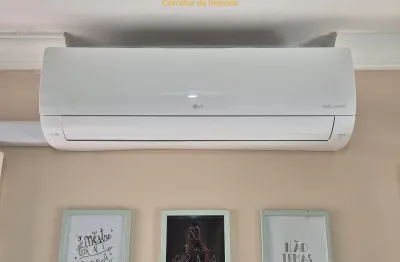 Casa com 2 quartos à venda na Rua Iracitam Moreira Coimbra, Parque Califórnia, Jacareí