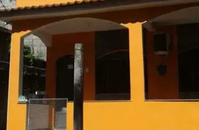 Vendo ou alugo casa de 2 quartos no centro de são gonçalo - rj