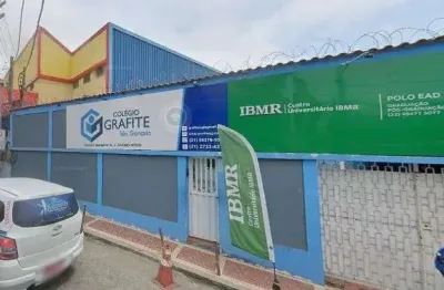 Alugo casa com 750 m2 com 6 quartos no centro - são gonçalo - rj