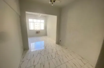 Apartamento com 1 quarto à venda na Avenida Ernani do Amaral Peixoto, 458, Centro, Niterói