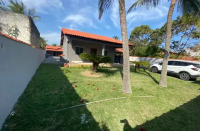 Alugo casa em cordeirinho ponta negra com 3 quartos