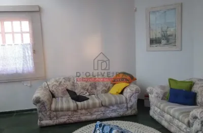 Sobrado com 250m² de terreno e com piscina no parque balneário oásis - peruíbe - sp