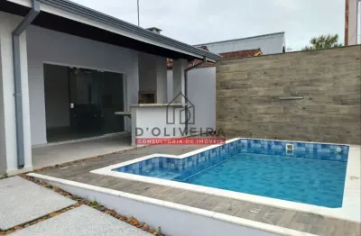 Casa térrea a 100 metros da praia no bairro oásis - peruíbe - sp