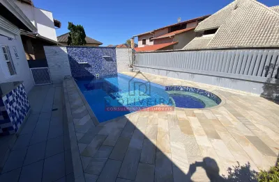 Casa térrea com piscina e churrasqueira no condomínio bougainvillée iii - peruíbe - sp