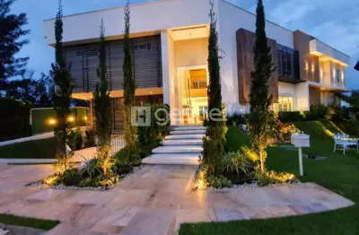 Casa em condomínio fechado com 5 quartos à venda na Avenida Litorânea, 2040, Cararu, Eusébio