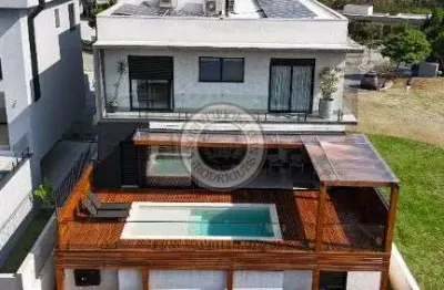 Itahye - totalmente mobiliada e decorada, com vista para a mata