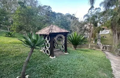 Chácara / sítio com 2 quartos à venda na Rua Monteiro Lobato, 100, Pouso Alegre, Mairinque