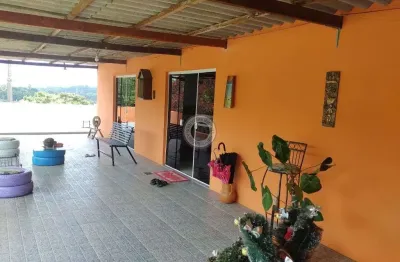 Casa com 2 quartos à venda na Emilia Mourao De Oliveira, 323, Pouso Alegre, Mairinque