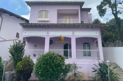Linda casa para venda com piscina em bairro nobre da cidade de sao roque!!!
