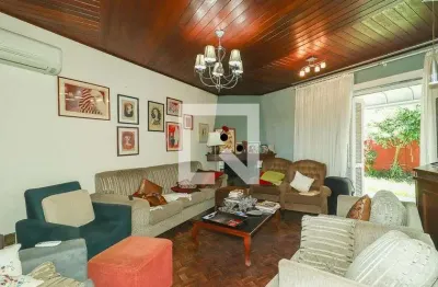 Casa para aluguel - vila ipiranga, 4 quartos,  370 m² - porto alegre