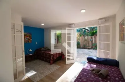 Casa com 1 quarto para alugar na Rua Philipp Lohbauer, Santo Amaro, São Paulo