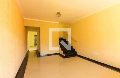 Casa com 3 quartos para alugar na Rua Amarais, Vila Carrão, São Paulo