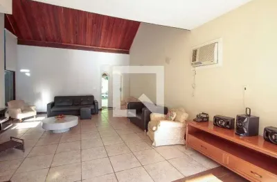 Casa / sobrado em condomínio para aluguel - itanhangá, 4 quartos,  450 m² - rio de janeiro