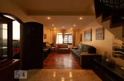 Casa com 6 quartos para alugar na Rua Urupás, Tatuapé, São Paulo