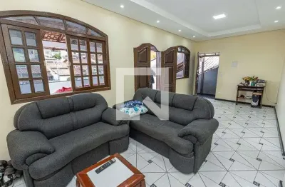 Casa para aluguel - heliópolis, 3 quartos,  230 m² - belo horizonte