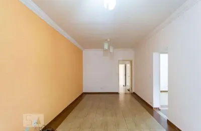 Casa com 3 quartos para alugar na Rua Esdras Prates da Silveira, Centro, Osasco