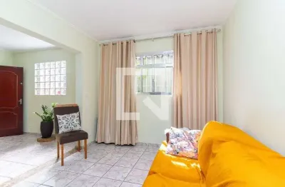 Casa com 3 quartos para alugar na Rua Jaguaruna, Itaquera, São Paulo