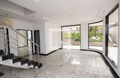 Casa / sobrado em condomínio para aluguel - freguesia , 3 quartos,  600 m² - rio de janeiro