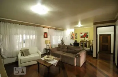 Casa com 3 quartos para alugar na Praça Antônio Zunkeller Leite, Mandaqui, São Paulo