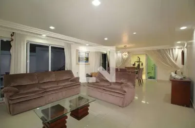 Casa / sobrado em condomínio para aluguel - taquara, 5 quartos,  1200 m² - rio de janeiro