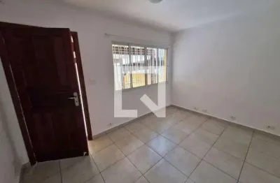 Casa com 2 quartos para alugar na Rua Saioá, Ipiranga, São Paulo