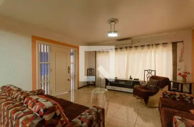 Casa com 5 quartos para alugar na Rua Pastoril de Nanuque, Ponte Rasa, São Paulo