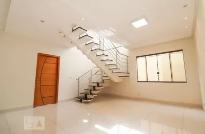 Casa / sobrado em condomínio para aluguel - jardins valência, 3 quartos,  250 m² - goiânia