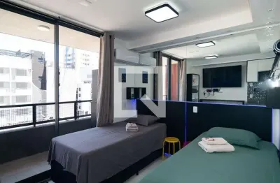 Kitnet / stúdio para alugar na rua frei caneca, consolação, são paulo por r$ 2.776