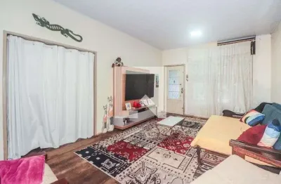 Casa para aluguel - navegantes, 2 quartos,  242 m² - porto alegre