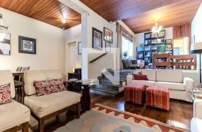 Casa para Aluguel - Higienópolis, 3 Quartos,  177 m² - São Paulo