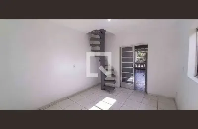 Casa com 1 quarto para alugar na Rua Teotônio Vilela, Santa Maria, Osasco